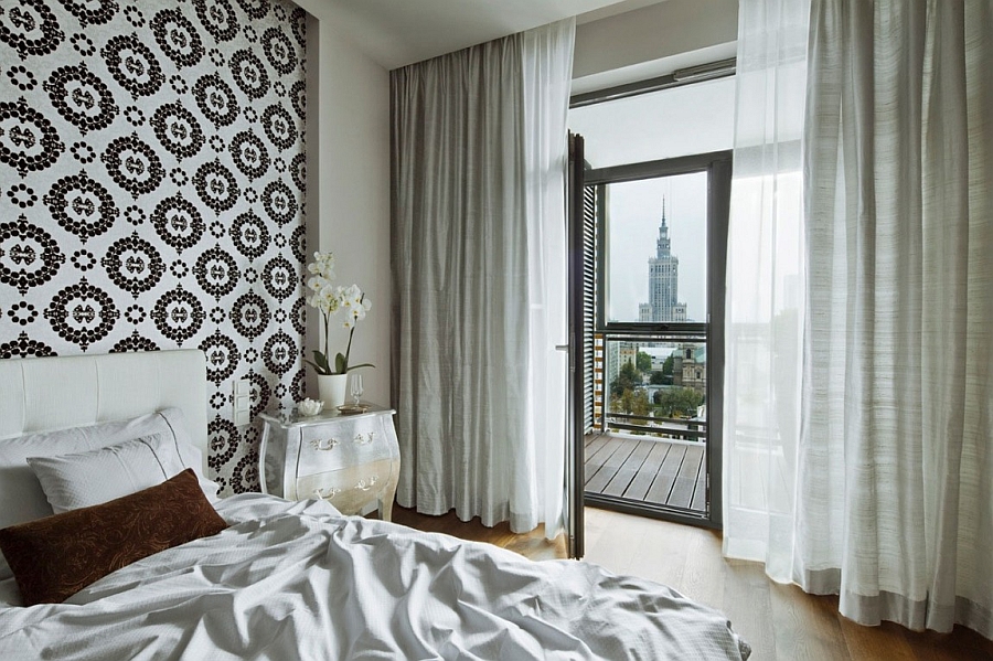 Beautiful bedroom with lovely views of the Warsaw city skyline