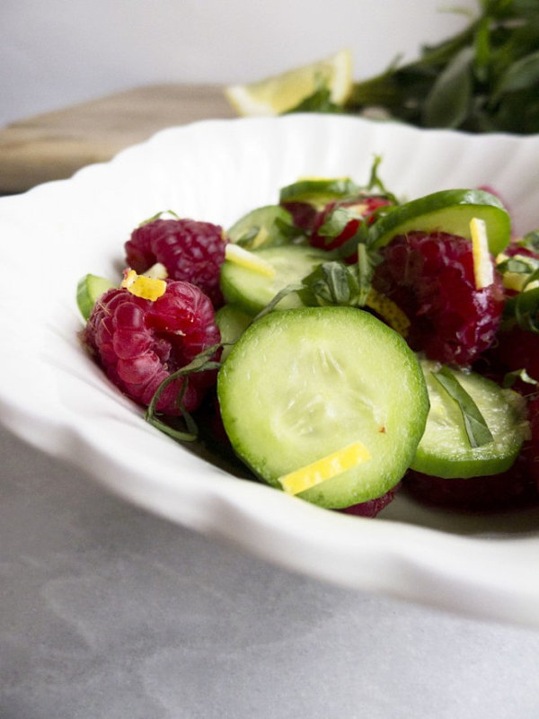 Cucumber salad with raspberries