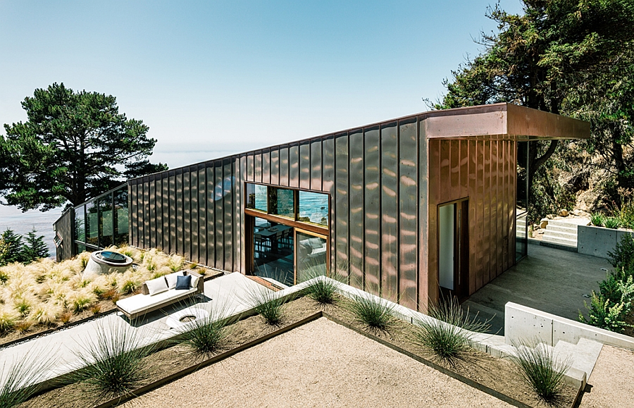 Entance to the spectacular California home nestled on a cliffside