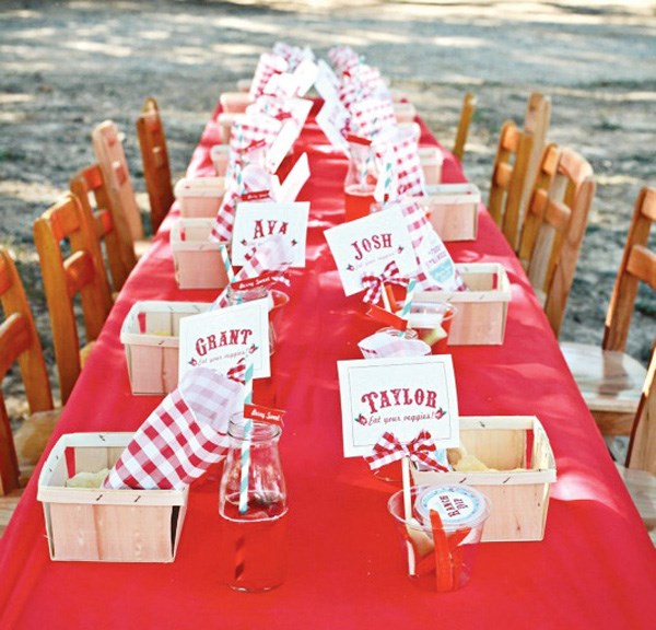 Farmer's market party table