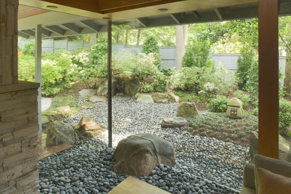 Indoor outdoor zen garden