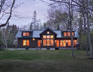 Cozy Cabin Retreat Combines Warmth Of Wood With A Bright, Open Interior