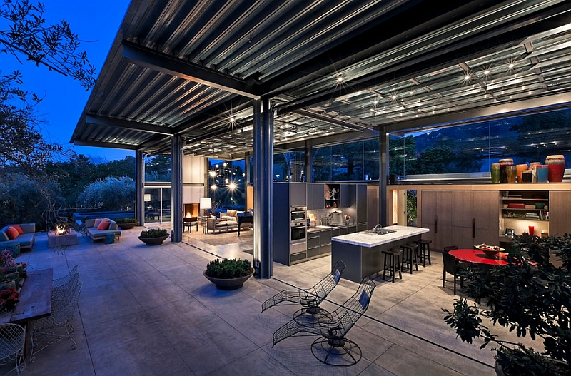 Modern patio that is seamlessly connected with the indoors