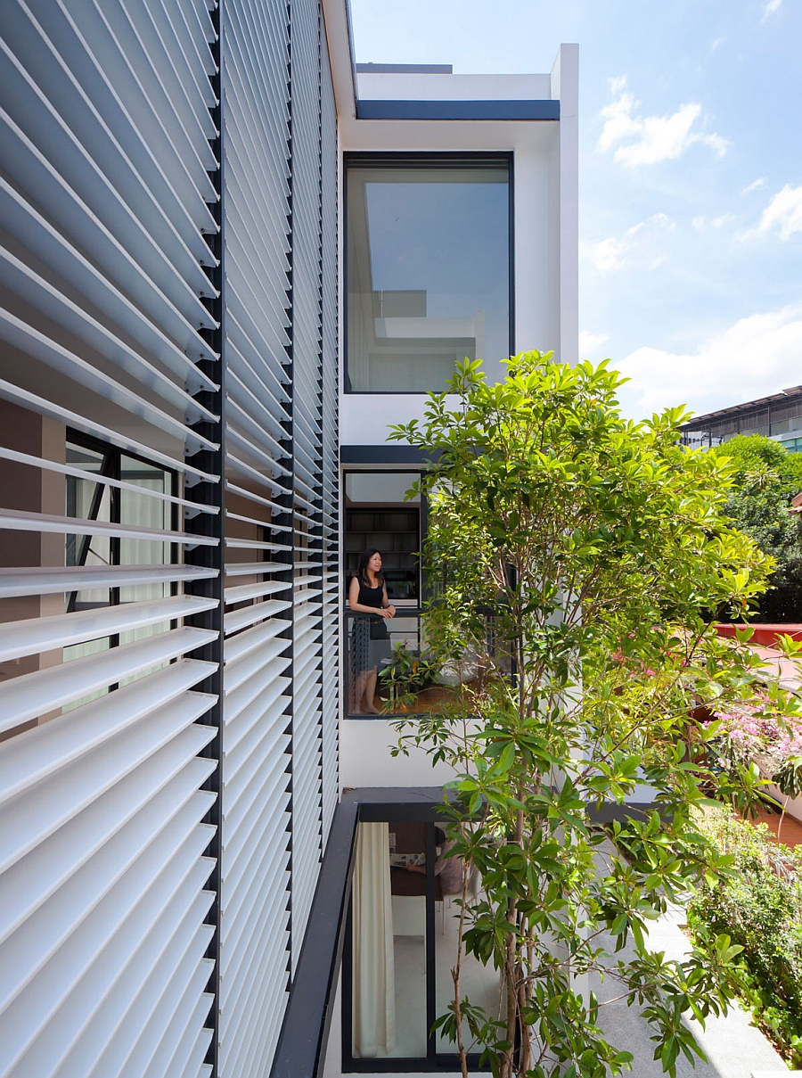 Smart renovation in Singapore transforms old home into a beautiful modern space