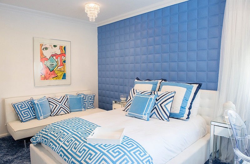 Teen girls' bedroom with a grown-up design in blue and white