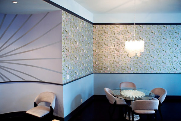 Wallpaper in a chic dining room