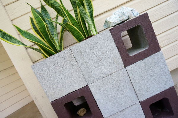 A DIY cinder block planter