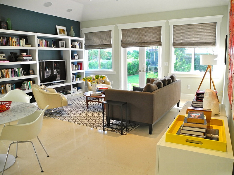 A family room that is visually connected with the backyard