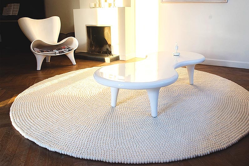 All-white felt ball rugs for the trendy, modern interior