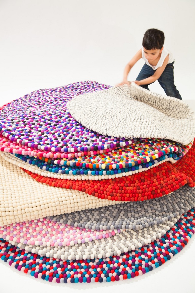 Artistic HandCrafted Felt Ball Rugs Bring Home Multihued Exclusivity