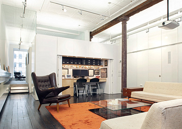 Compact office in a modern loft