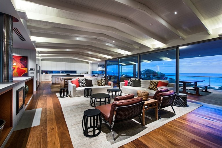 Private Beach House With Ocean Views And A Woodsy Silhouette