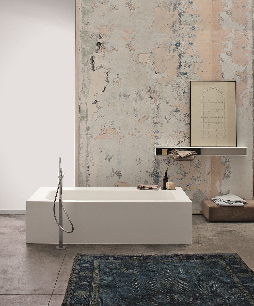 Kelly custom made bathtub is both elegant and contemporary