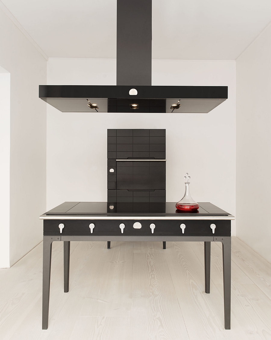 Latest induction stove that can be combined with dining, prepping spaces in the kitchen