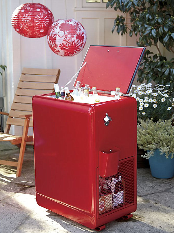 Retro-style drink cooler