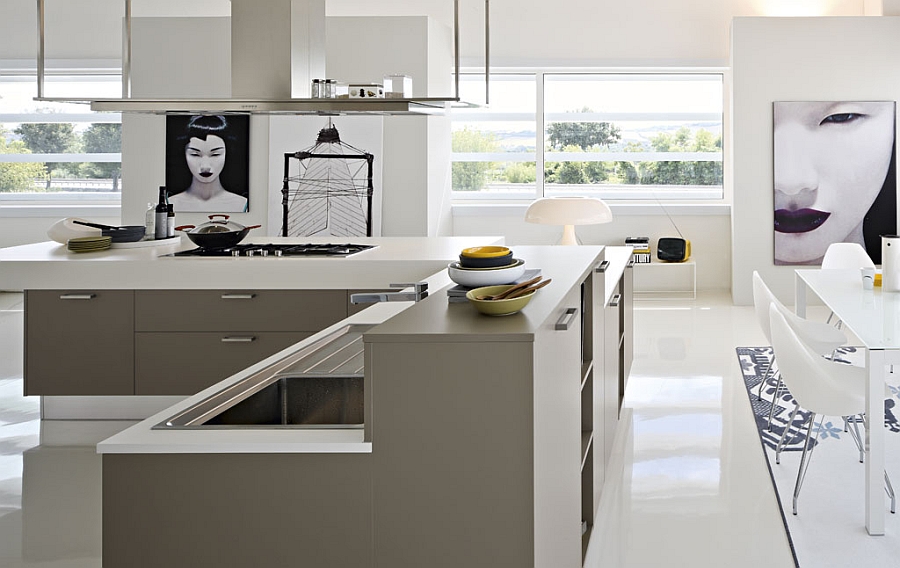 Sleek and minimal kitchen blends in with the style of the contemporay home