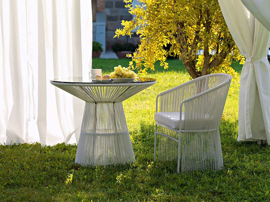 Tibidabo Outdoor Arcmchair and table for the patio