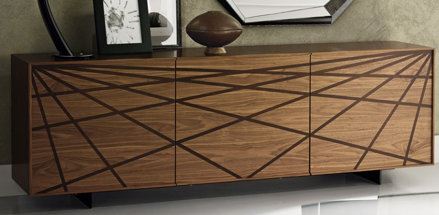 A closer look at the stylish Italian sideboard for the trendy living room