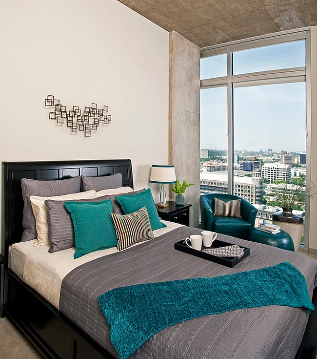 A more masculine use of teal accents in the bedroom!