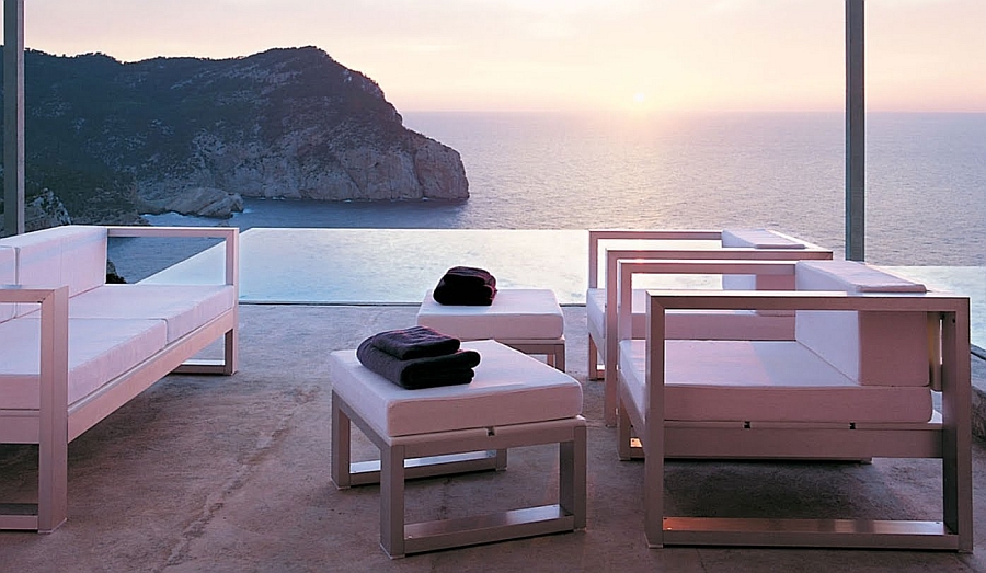 Amazing outdoor lounge steals the show at the Ibiza villa