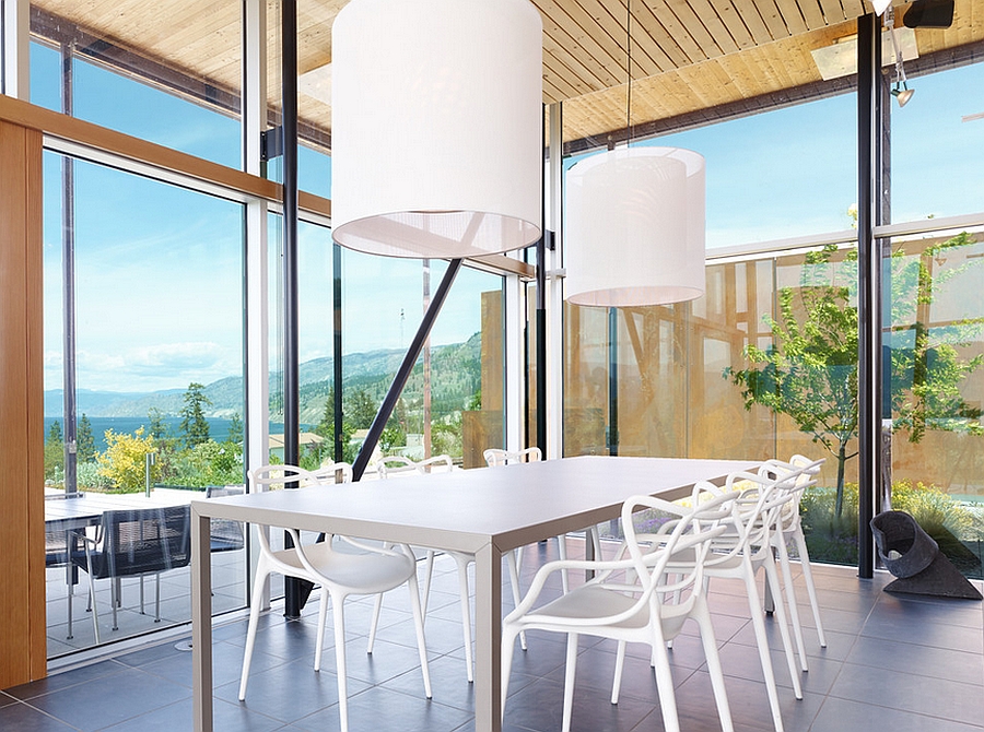 Beautiful dining room with stunning views that draw your attention outside