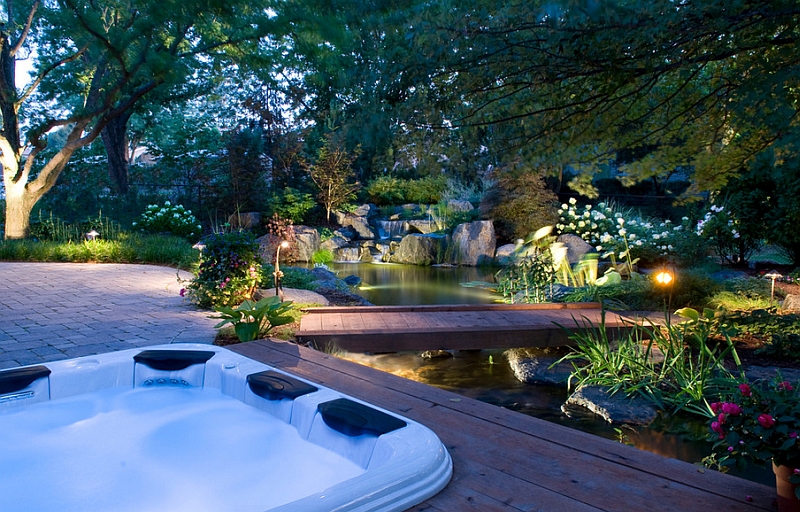 Chemical-Free natural swimming pool design for a mesmerizing backyard