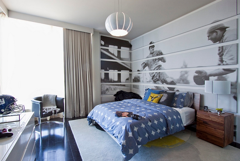 Corner becomes a natural extension of the wall behind the bed thanks to the giant mural