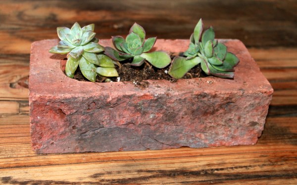 DIY brick planter
