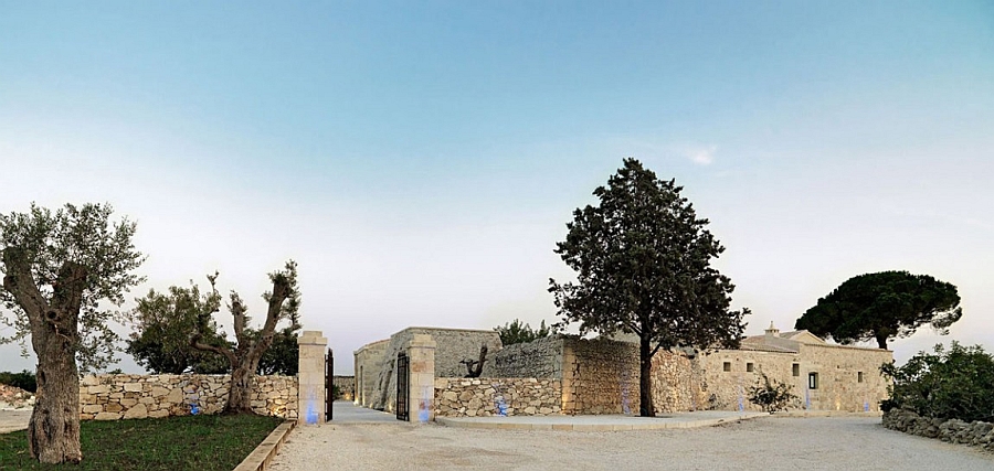 Entry to the revitalized Italian Hotel in Martano