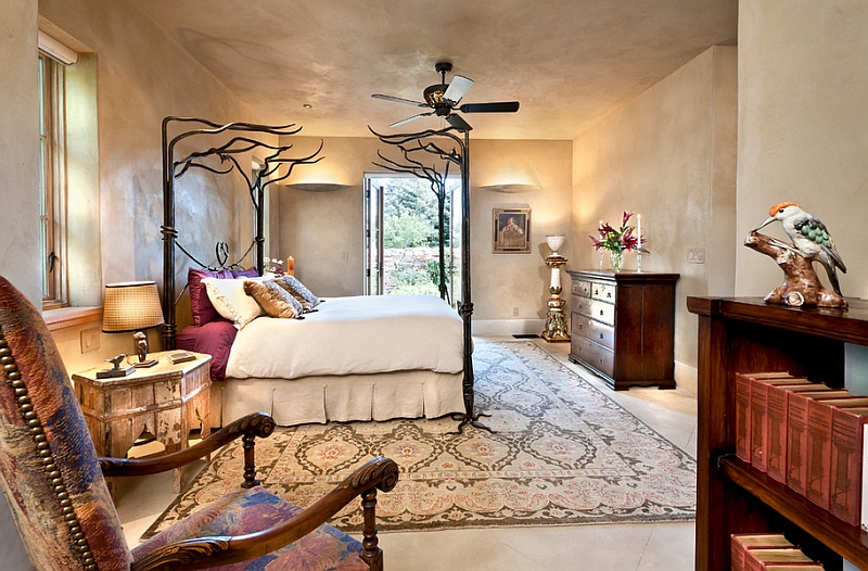 Fabulous bedroom with Moroccan plaster walls and ceiling