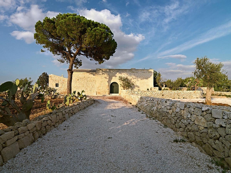 Goregous 18th Century Structure revamped into a lovely modern hotel