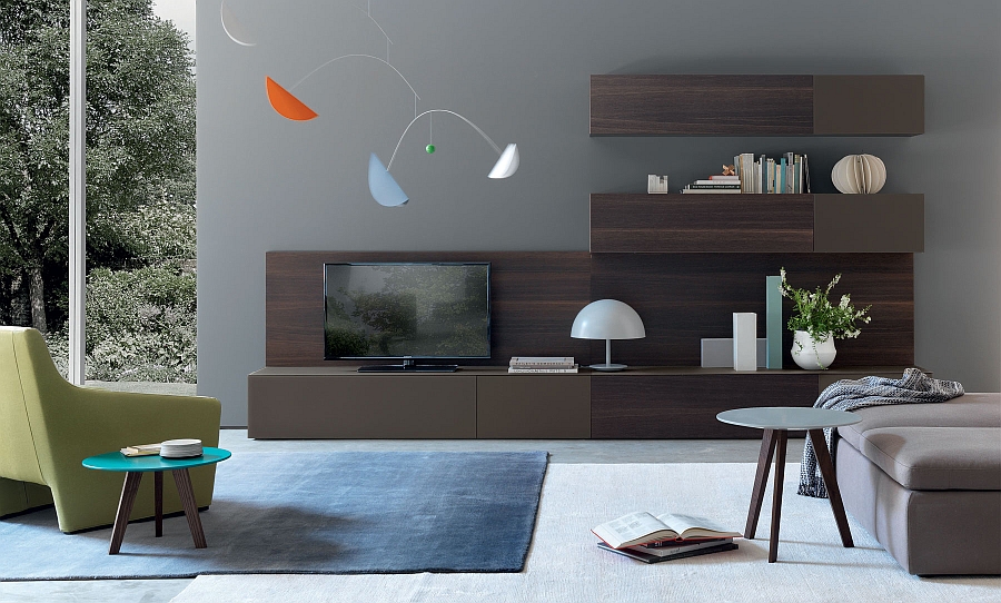 Keeping the living room wall unit simple and efficient