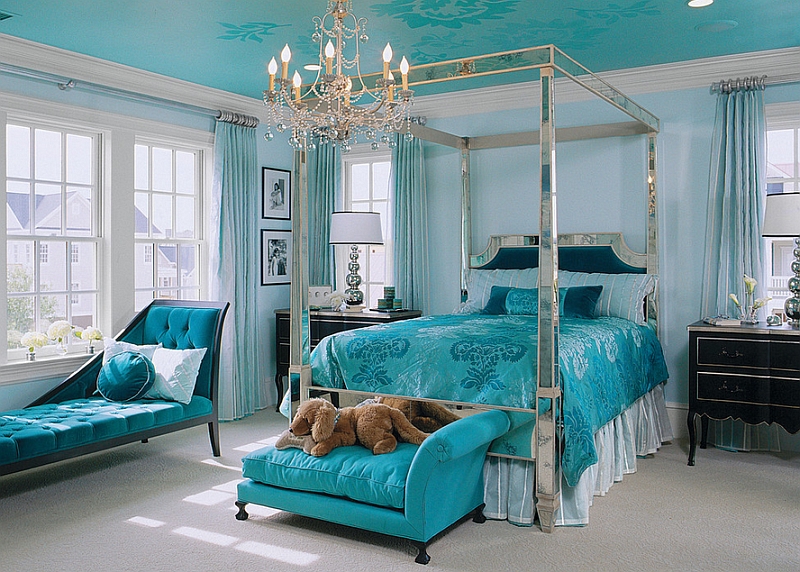 Lavish bedroom in blue with a French baroque style