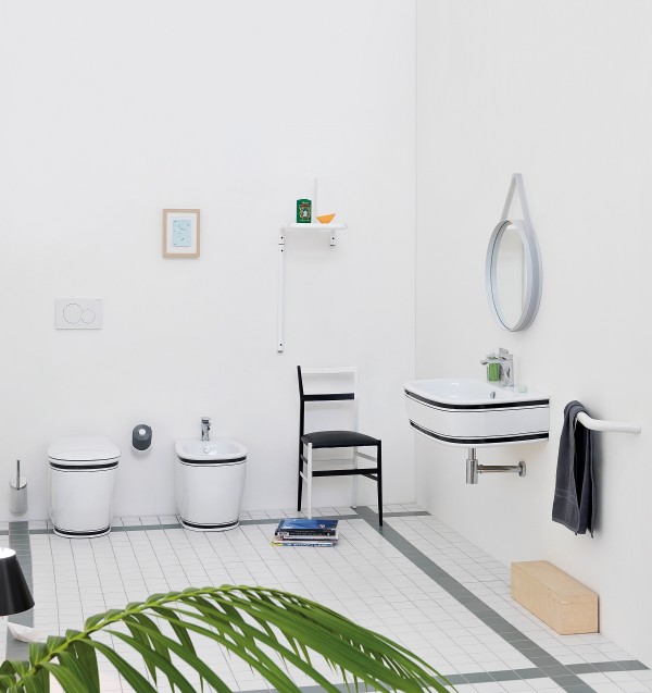 Let the washbasin and sanitaries add to the beautiful black and white look of the bathroom