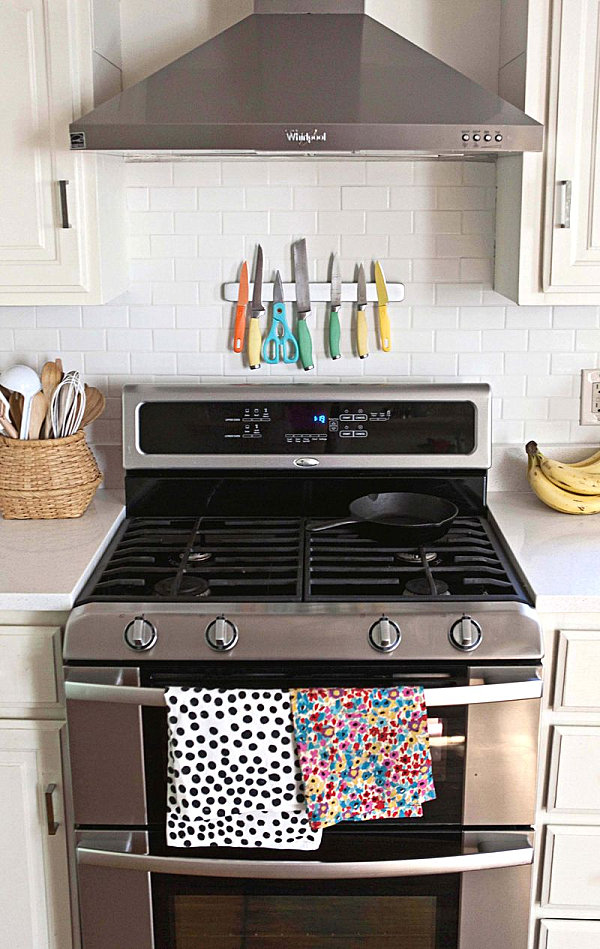 Magnetic knife strip in the kitchen