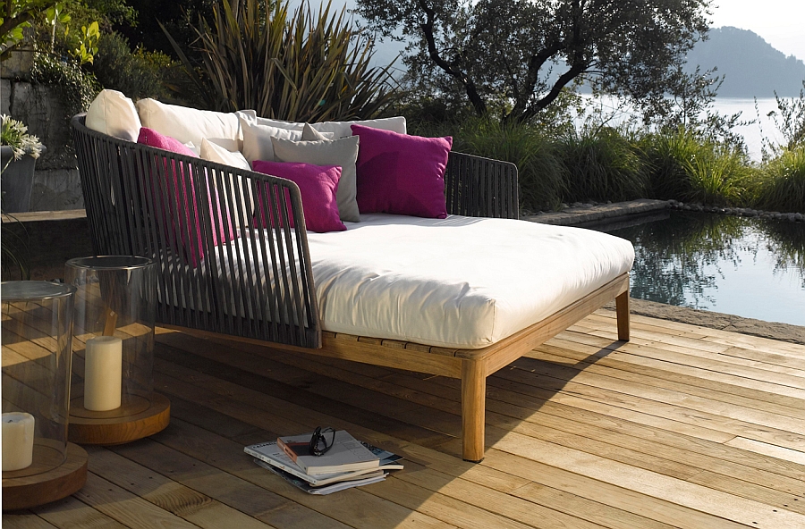 Plush MOOD Daybed for those who love to relax in style