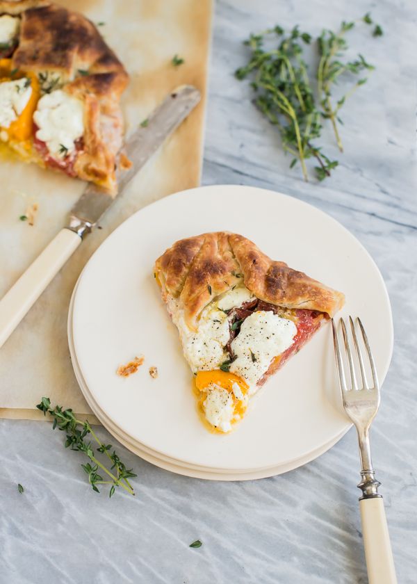 Rustic Heirloom Tomato Tart with Goat Cheese and Thyme