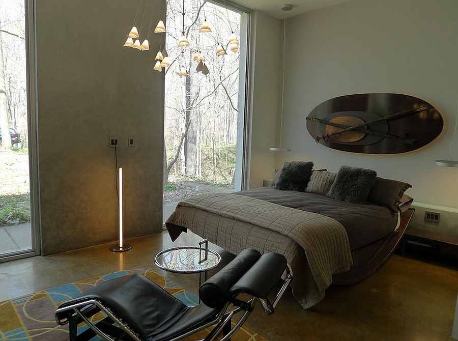 Sculptural decor and smart lighting instantly add elegance to the stylish bedroom