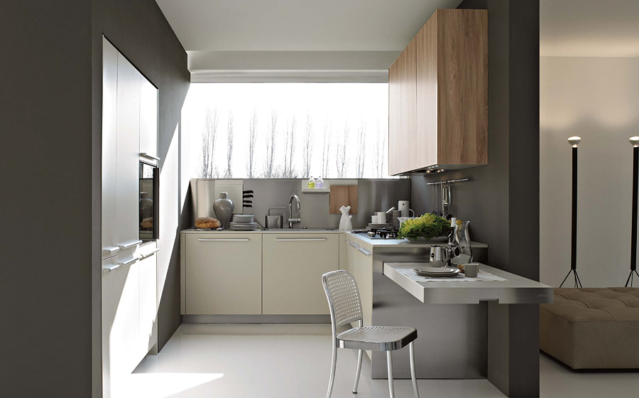 Smart, space-saving kitchen composition with extendable tables and countertops