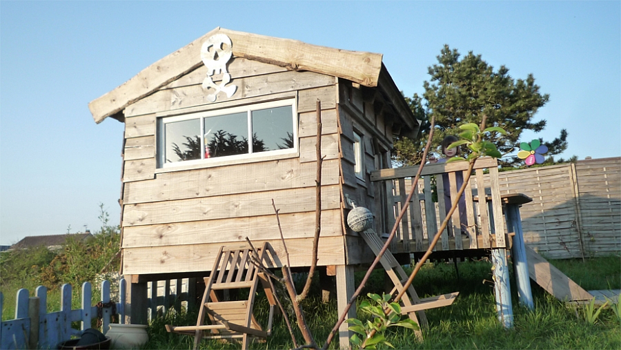 Tiny rustic cabin in France