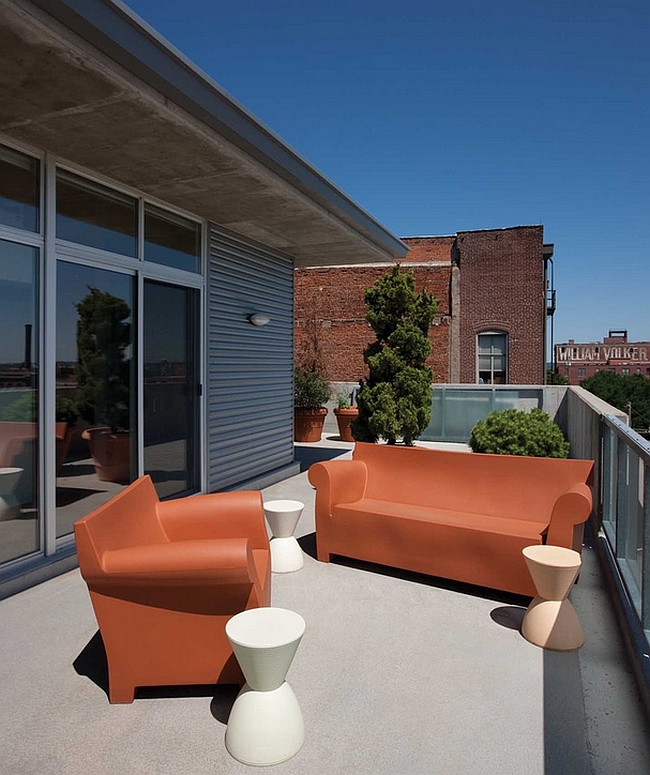 Cool Bubble Club Sofa adds playful elegance to the modern deck [Design: Clockwork Architects]