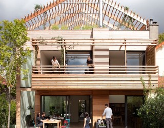 Smart Eco-Sustainable Prefab House Charms With Versatile Green Goodness
