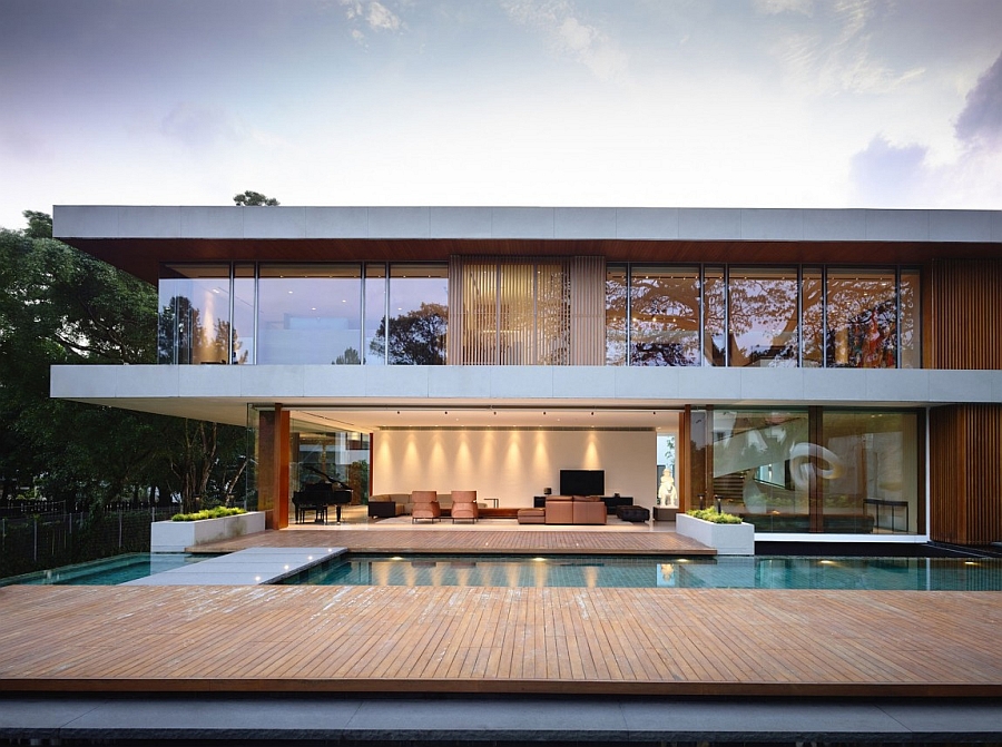 Expansive pool and deck area of the luxurious Singapore Residence