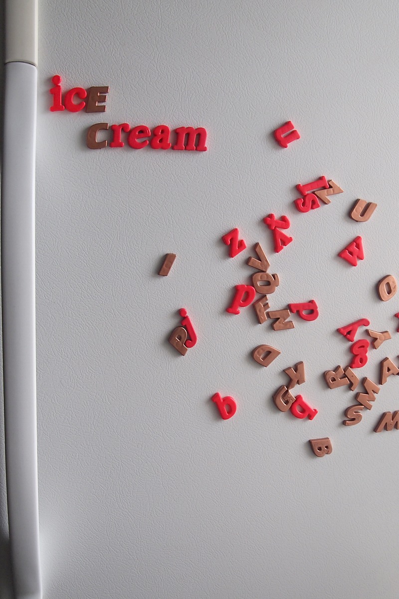 Leave a message on your refrigerator with DIY magnet letters