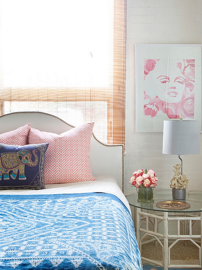 Marilyn print is an easy way to add feminine touch to the room with panache!