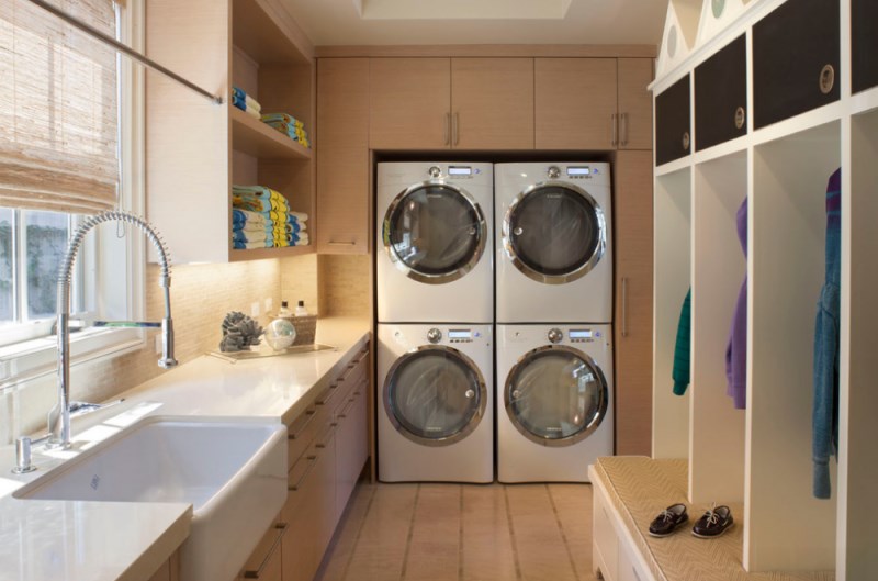 Modern laundry room