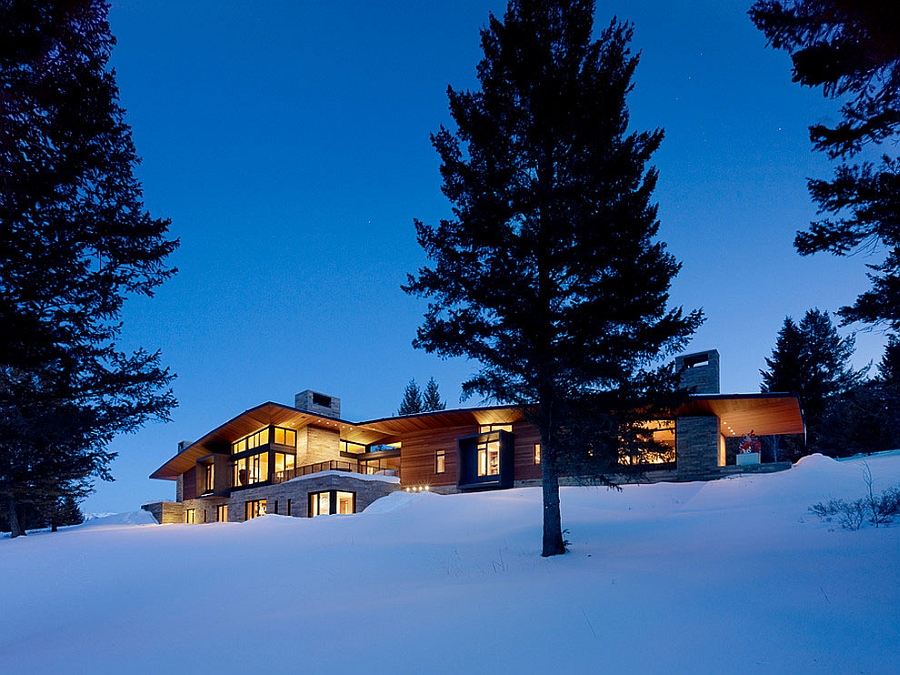 Scenic private retreat nestled in the snow-filled slopes of Jackson