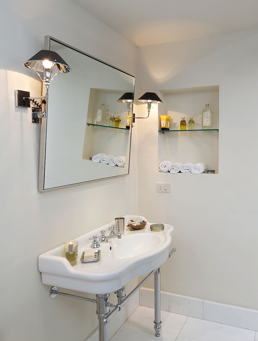 Simple and elegant modern bathroom in white