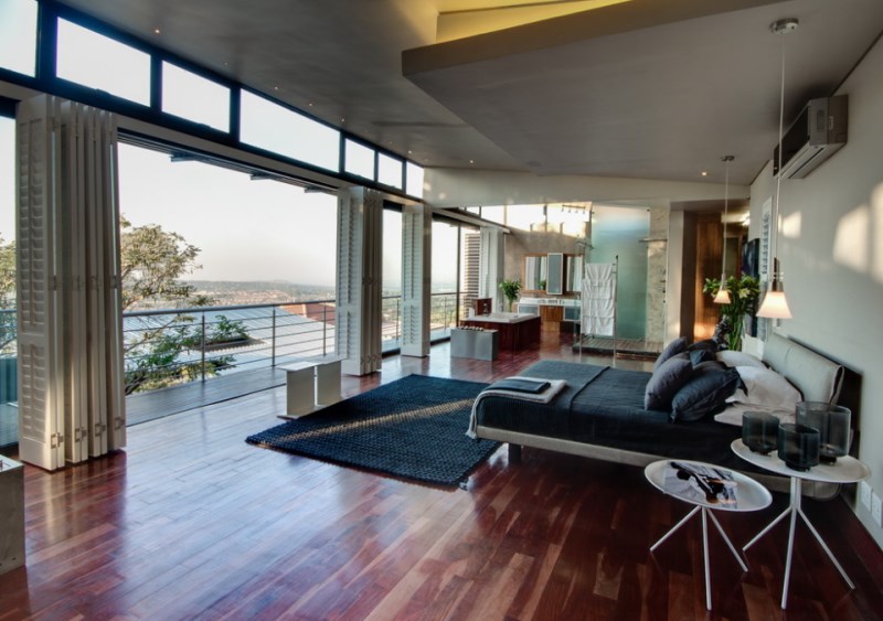 Warm touches in a bedroom with a view