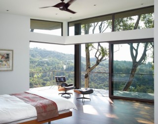 10 Serene Rooms With A Balcony View